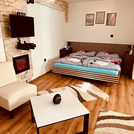 Premium Apartman-filakovo